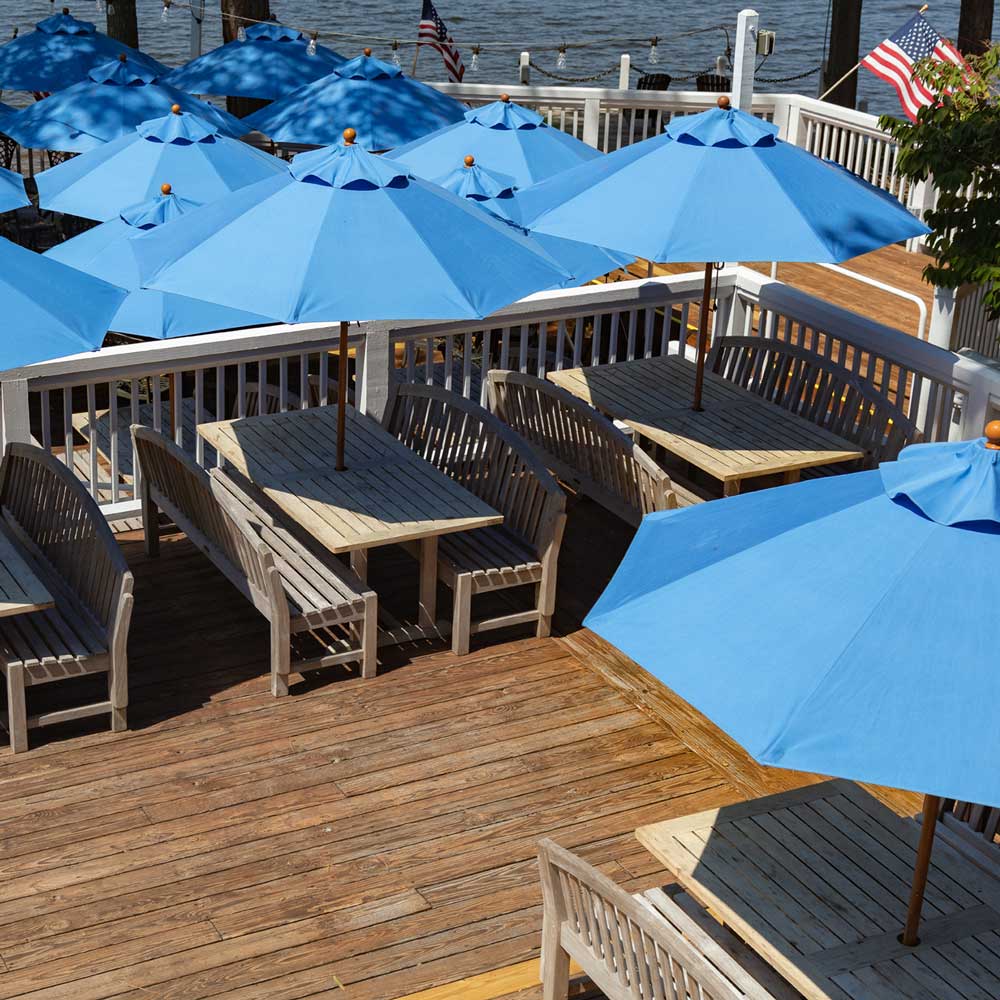 854fm-market-umbrellas-lifestyle